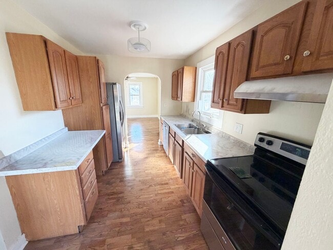 Building Photo - Charming home in Jackson, just minutes from Uptown!