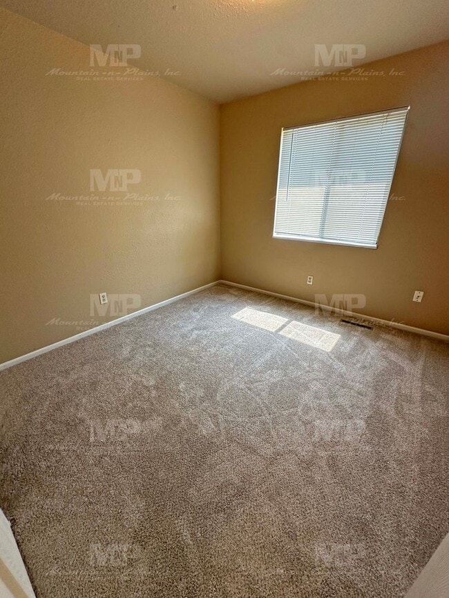 Building Photo - 3412 Worwick Dr