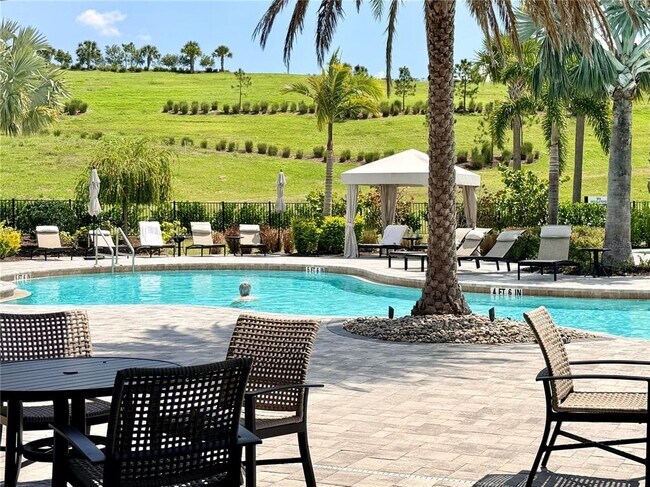 Building Photo - 6111 Mesa Gln