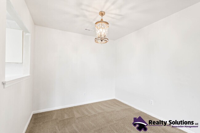 Building Photo - 454 Atlanta Court