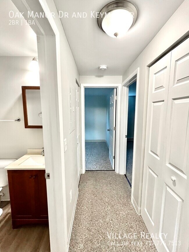 Building Photo - 219 Oak Manor Dr