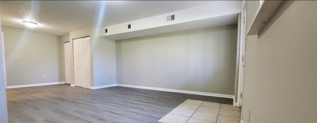 Building Photo - 118 Tanbark Dr