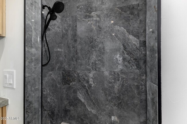 Building Photo - 12005 N Panorama Dr