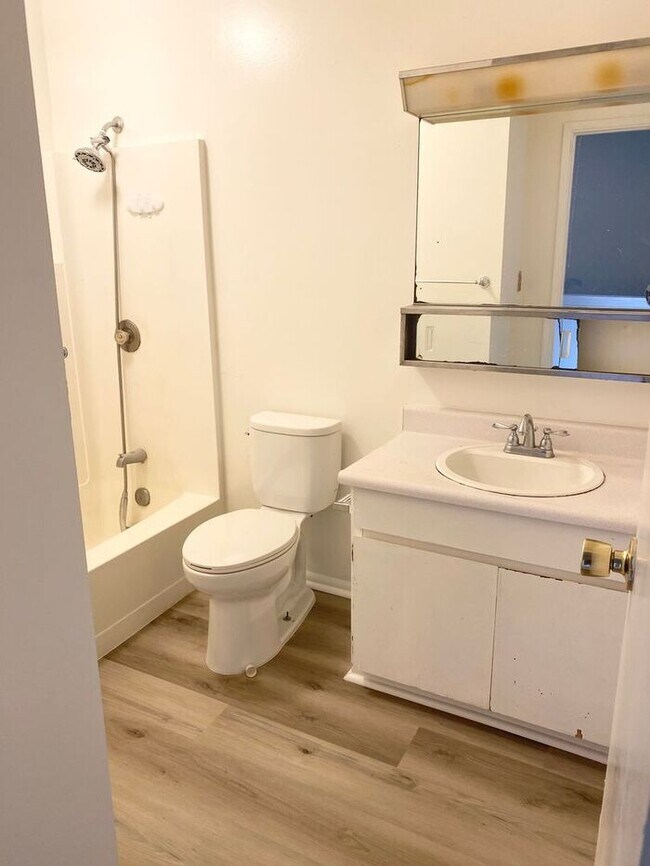 Building Photo - Mililani - Nob Hill: 2 Bdrm 1.5 Bath Townh...