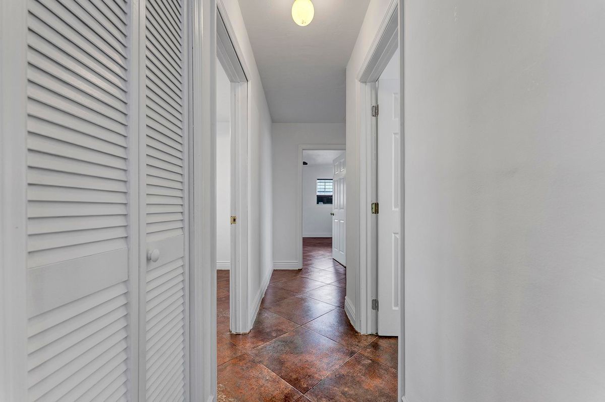 Building Photo - 9750 SW 74th St