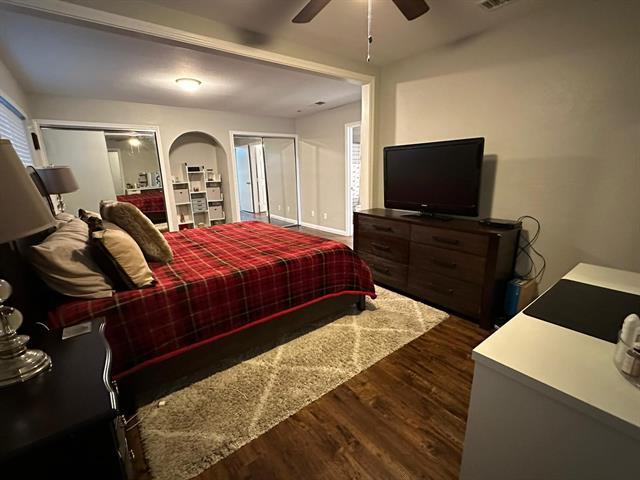 Building Photo - 1803 Redbud Cir