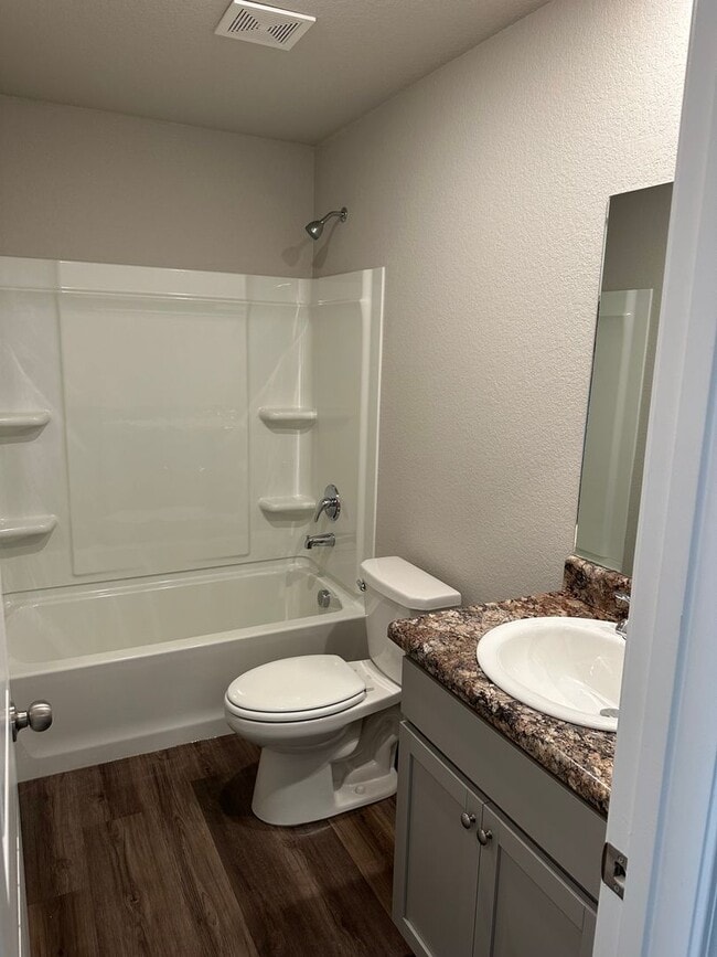 Building Photo - Modern 3BR/2BA Home in Stagecoach Meadows – Now Preleasing