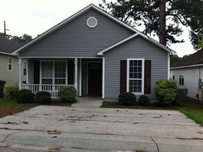 Building Photo - 1320 Edgewood Dr