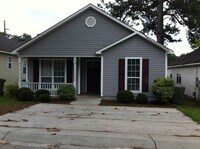 Building Photo - 1320 Edgewood Dr