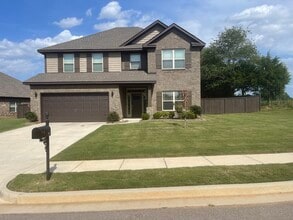 Building Photo - 107 Schultz Cir