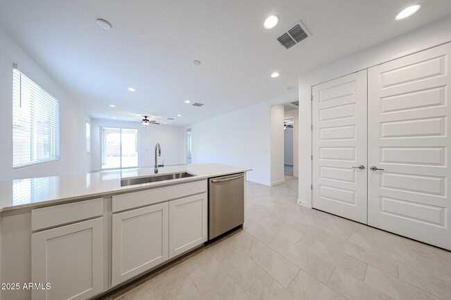 Building Photo - 16707 W Chama Dr