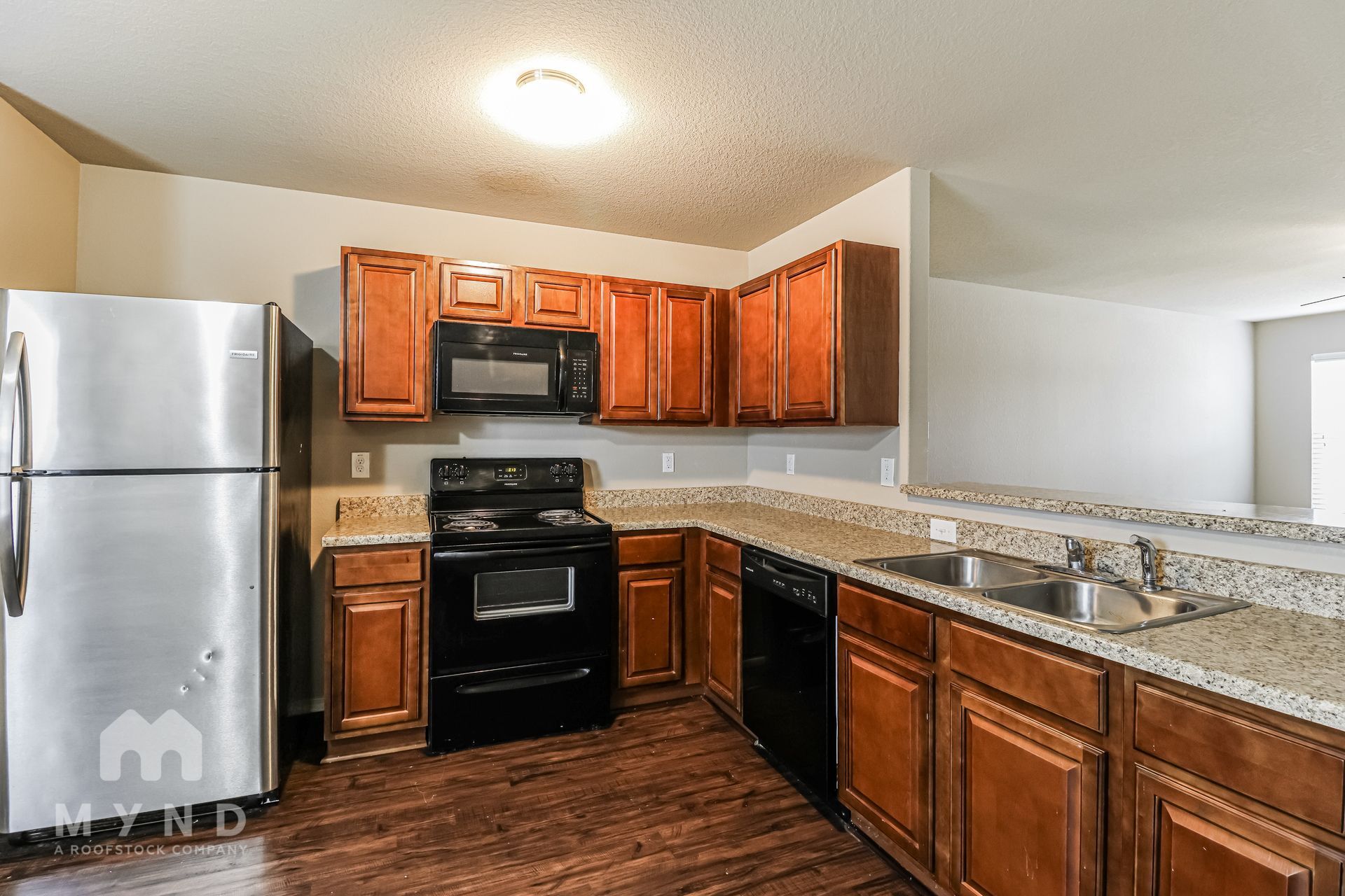 Building Photo - 934 Pinehurst Loop