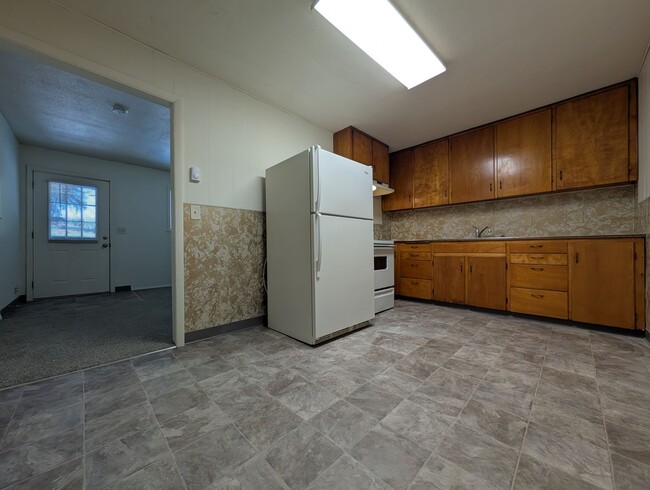 Building Photo - Nice 1 bed-1 bath apartment in Springfield