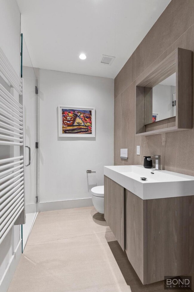 Building Photo - 2 bedroom in New York NY 10009