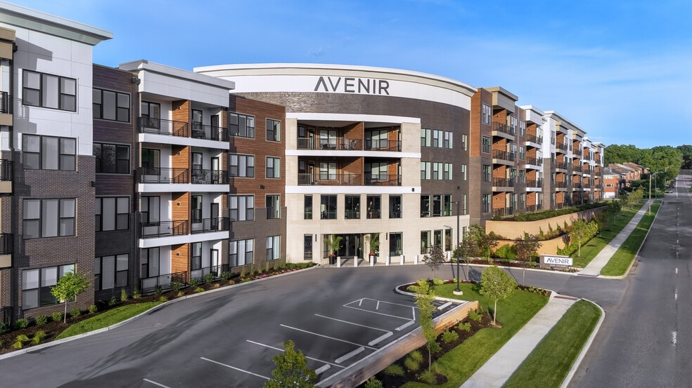Exterior Front - Avenir