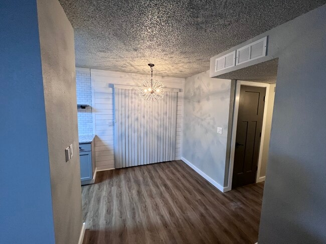 Building Photo - Cedar Terrace