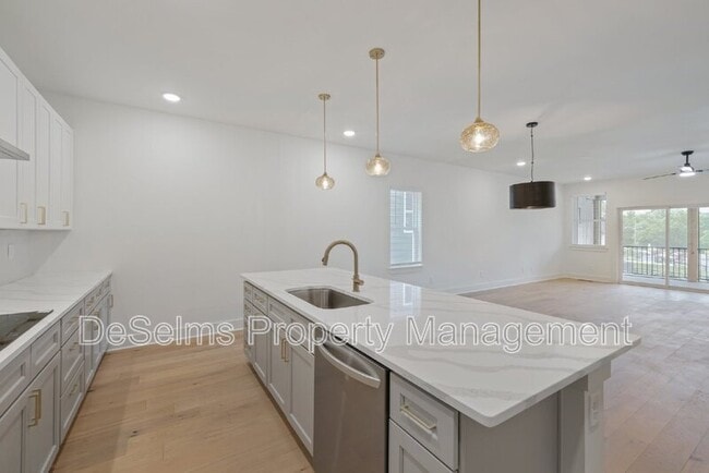 Building Photo - 337 Sophia Rain Dr