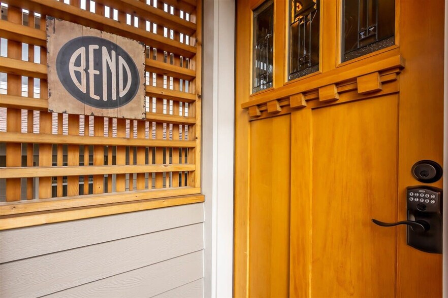 Building Photo - 1345 NW Cumberland Ave