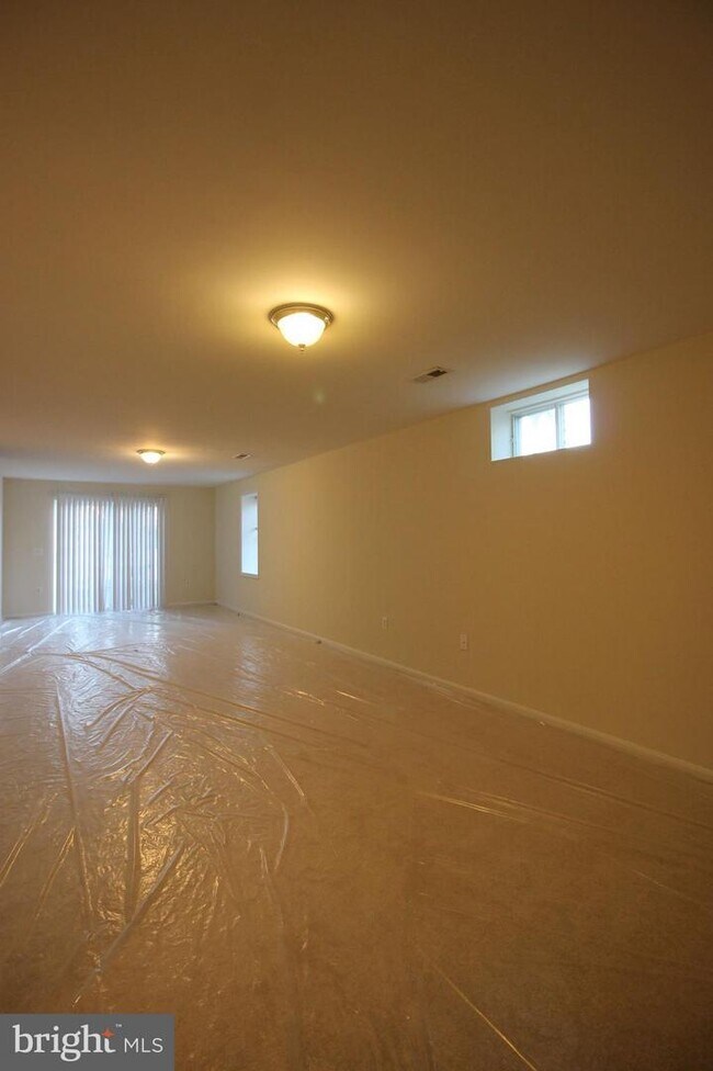 Building Photo - 14 Stratford Hall Ct