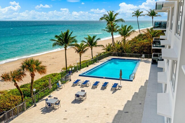 Building Photo - 2066 N Ocean Blvd