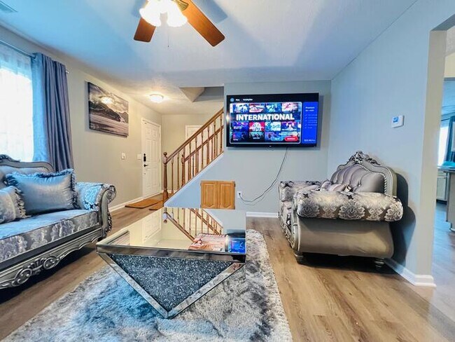 Building Photo - Furnished pillory way beauty