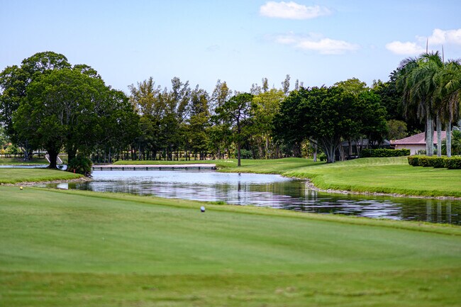 Building Photo - 8334 Cypress Ln