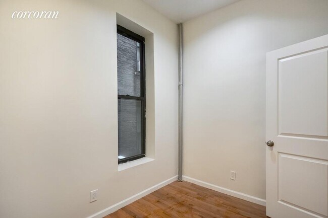 Building Photo - 522 W 123rd St