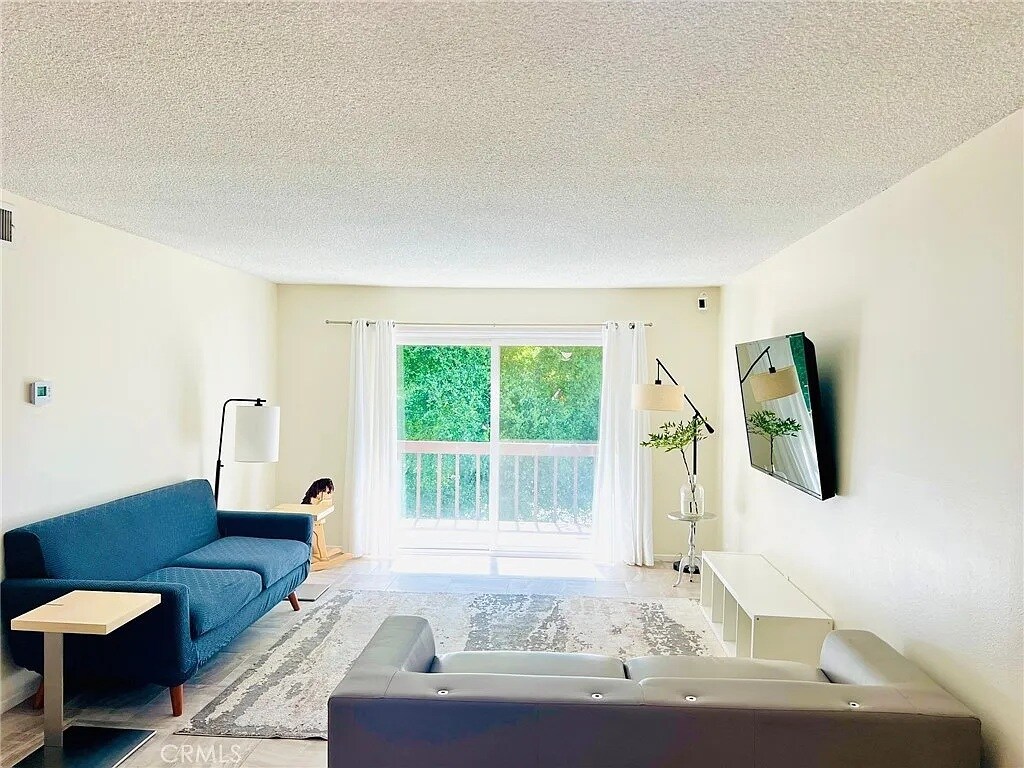 Building Photo - 23515 Lyons Ave