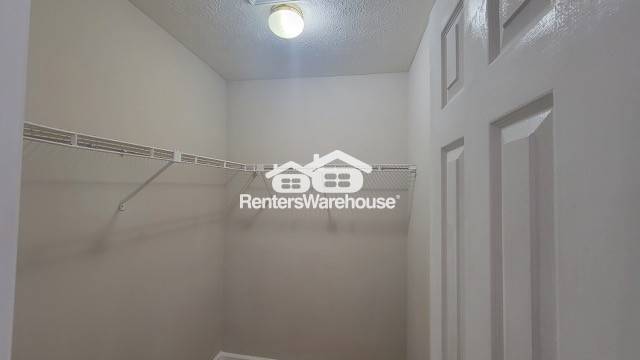 Building Photo - 101 Sussex Ave