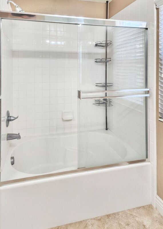 Building Photo - 112 Hedge Bloom