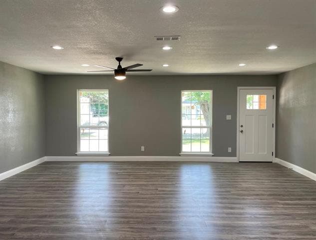 Building Photo - 225 E Coral Way