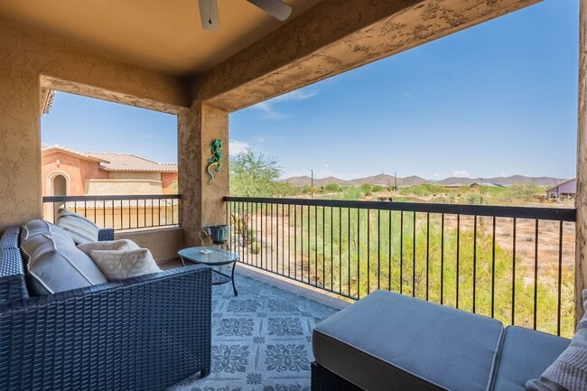 Building Photo - Beautiful condo with mountain views in gated community