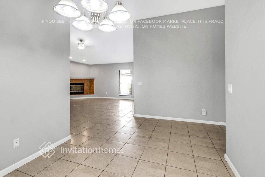 Building Photo - 11203 Shadybrook Dr