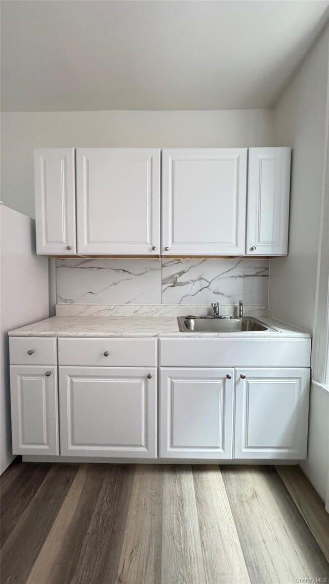 Building Photo - 37-54 64th St