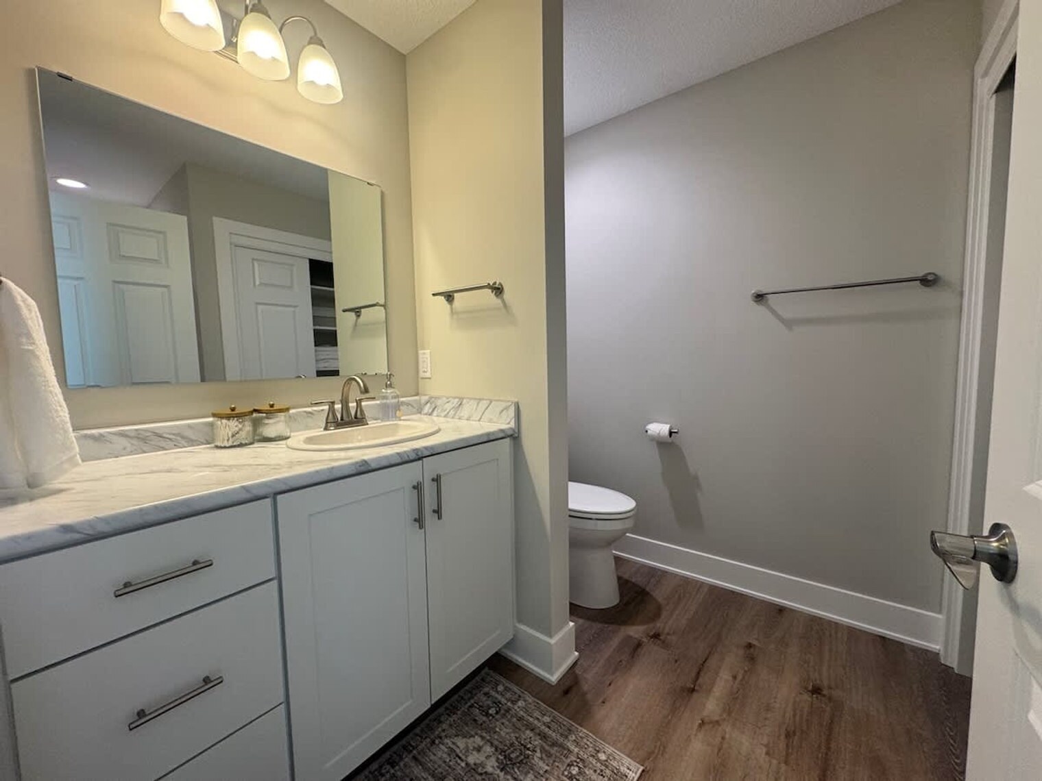 Building Photo - 1249 Kinsmoor Ave