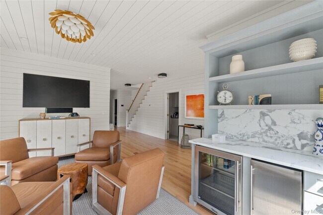 Building Photo - 1005 Surf View Walk