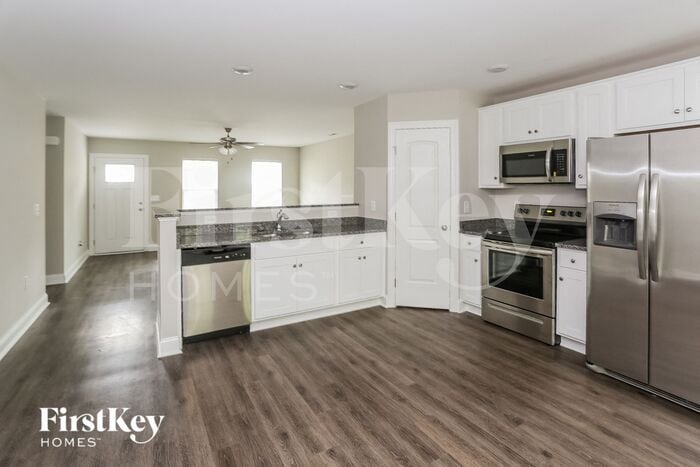 Building Photo - 2061 Samantha Dr