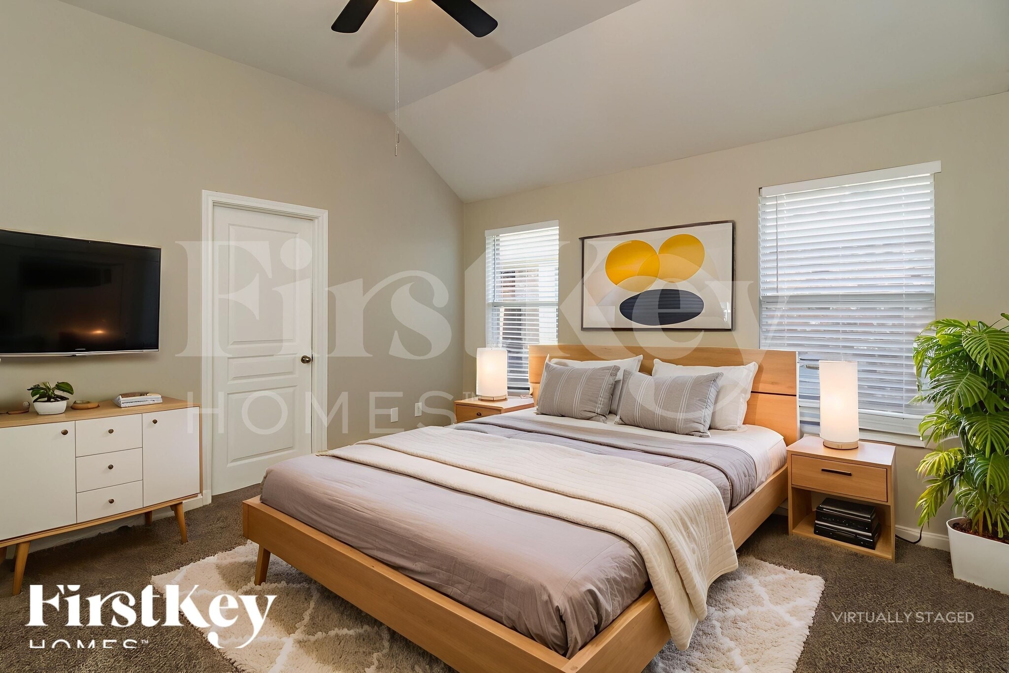 Building Photo - 2341 Aurora Dr