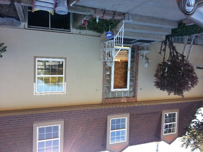 Building Photo - 8108 Ralston Rd