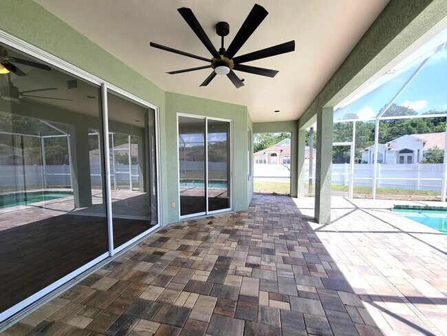 Building Photo - 7916 Roundelay Dr