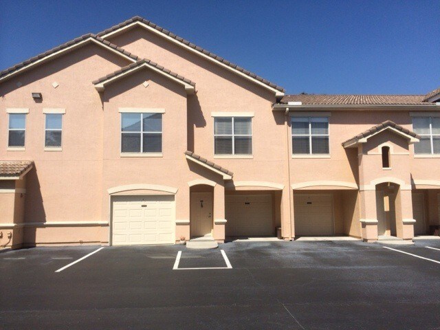 Primary Photo - 19920 Villa Ridge Dr