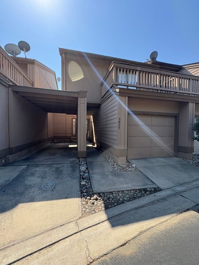 Primary Photo - 3 Bedroom Home located in Westgate Neighbo...
