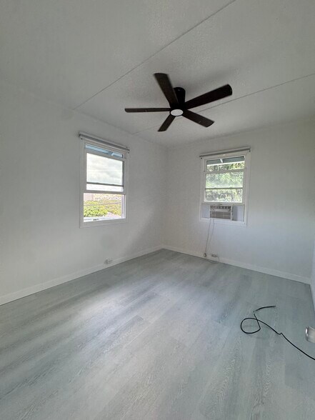 Building Photo - 1769 Puowaina Dr