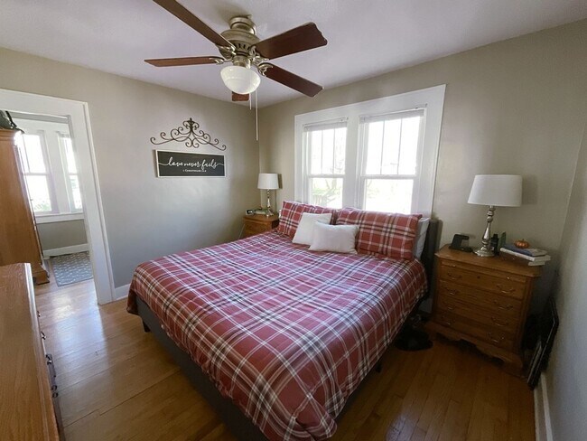 Building Photo - COLLEGE PRE-LEASING