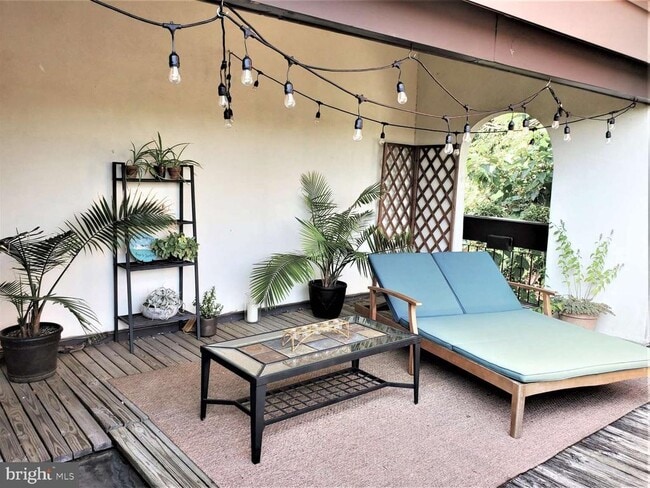 Building Photo - 8 Rex Ave