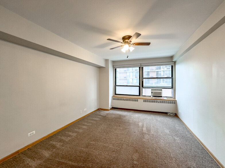 Building Photo - 4180 N Marine Dr