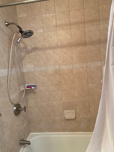 Building Photo - 227 S Water St