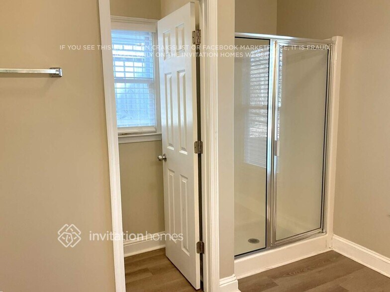 Building Photo - 69 Richmond Way