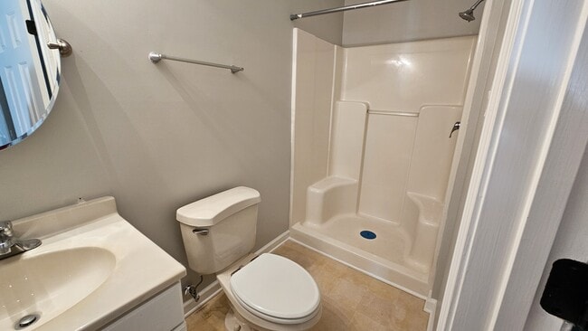 Building Photo - 106 Antler Ln