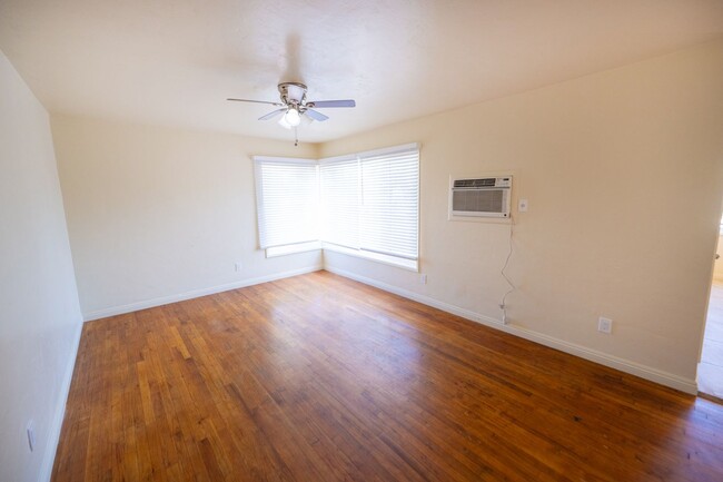 Building Photo - 3BR/2BA - Single Family Home in El Cajon!